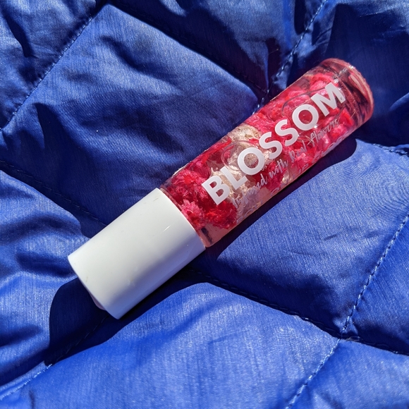 NEW Blossom Lip Gloss Strawberry 🍓! - Picture 4 of 7